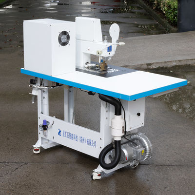 190-220℃ Adjustable Double Faced Wool Fabric Ironing Machine 550W Motor