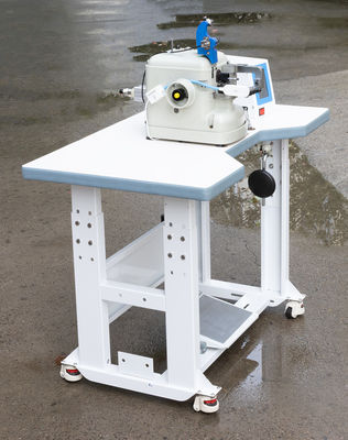 800-1500 Stitches/Min Industrial Blind Stitch Machine For Wool Garments Center Seam