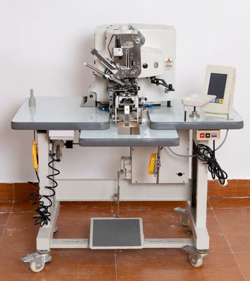 CE ISO Industrial Button Sewing Machine With Dual Button Feeding 2 Types