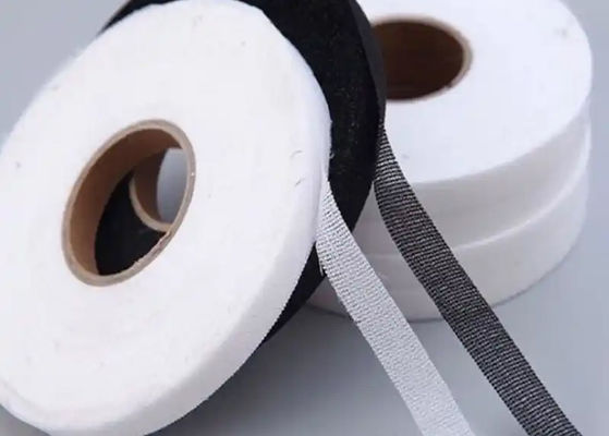 Light Weight 60-80g/M2 Polyester Cotton Interlining For Garment Reinforcement